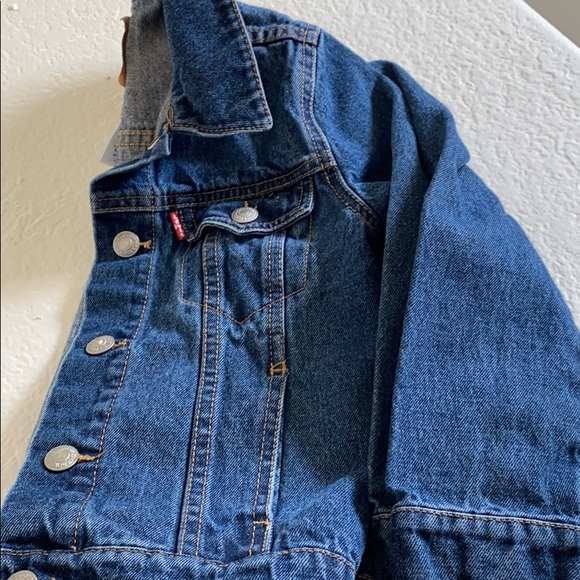 Levi’s - Picture 6 of 7